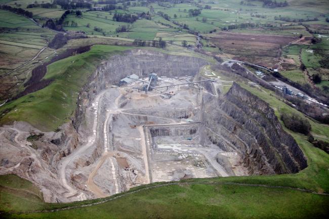 Plans to deepen Swinden Quarry given green light by park authority 